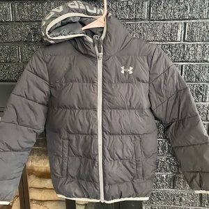 Under Armor Boys Winter Coat - Youth Small**LIKE NEW**